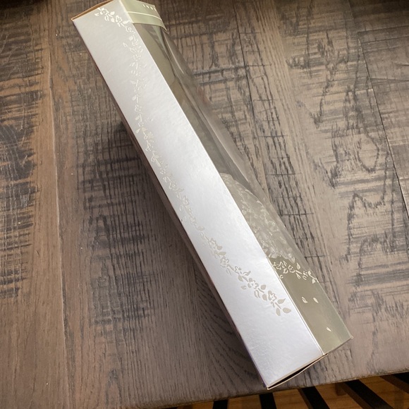 NRFB Wedding Day Barbie ~ Reproduction Of 1961 Doll - Red Head 💍💒 - Picture 11 of 13